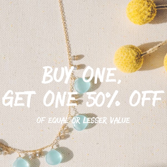 Geometric crystal stone fashion earrings - Picture 7 of 7